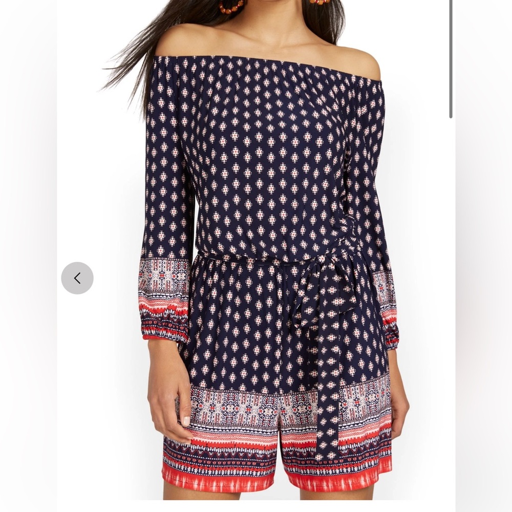 Off the shoulder Printed Romper navy blue /coral print shorts NY&C size M boho